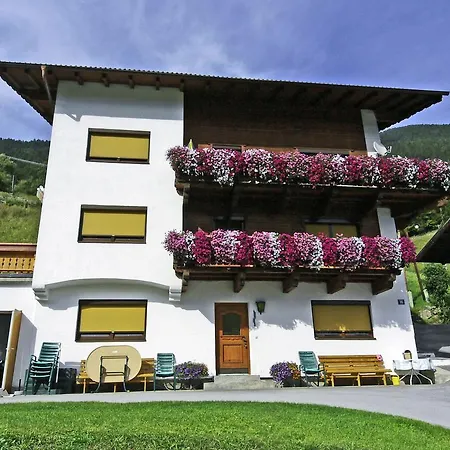 Winklerhof 1 Apartment